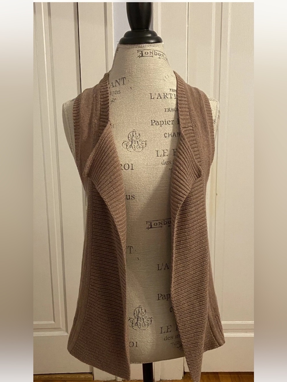 GAP Sleeveless Drape-Front Knit Vest - Mauve